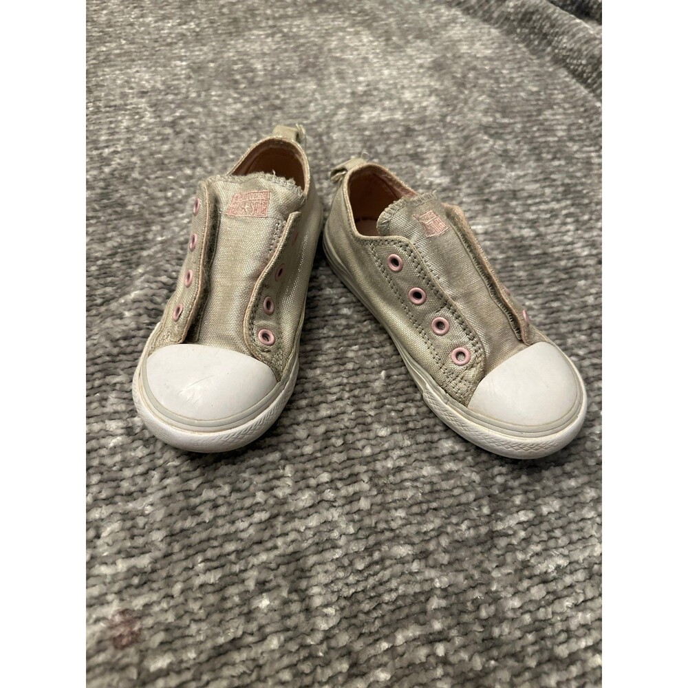 Girls metallic silver Velcro close converse shoes with baby pink details size 10